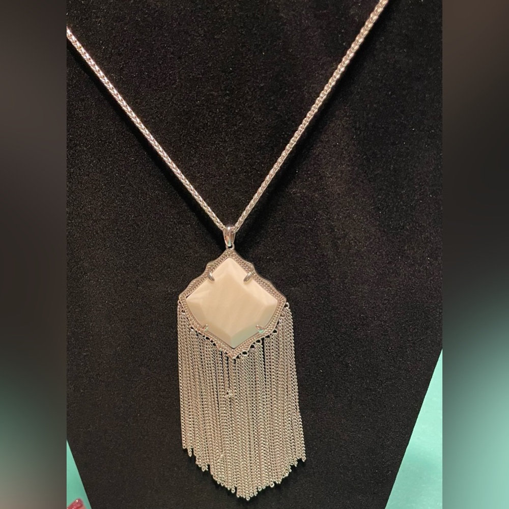 Kendra Scott Kingston necklace